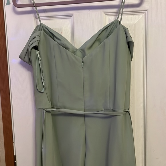 Dress - Picture 3 of 4